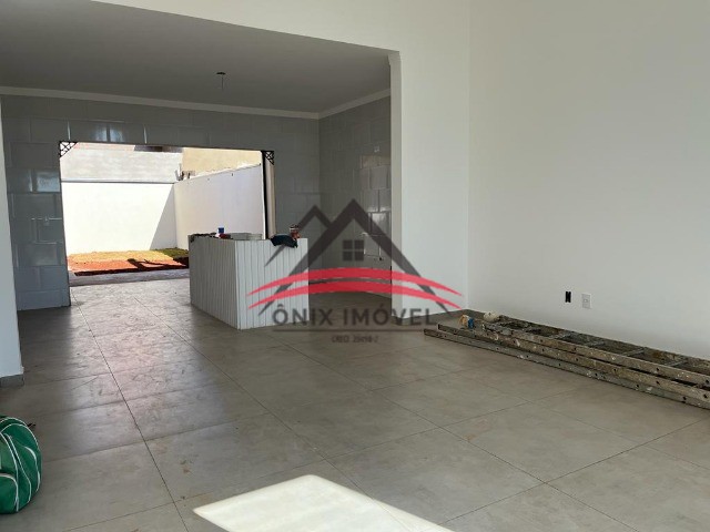 Casa à venda com 3 quartos, 277m² - Foto 4