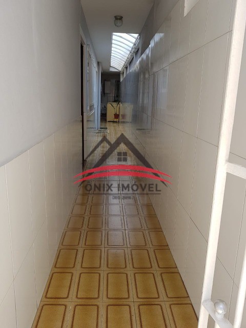 Sobrado à venda com 3 quartos, 200m² - Foto 2