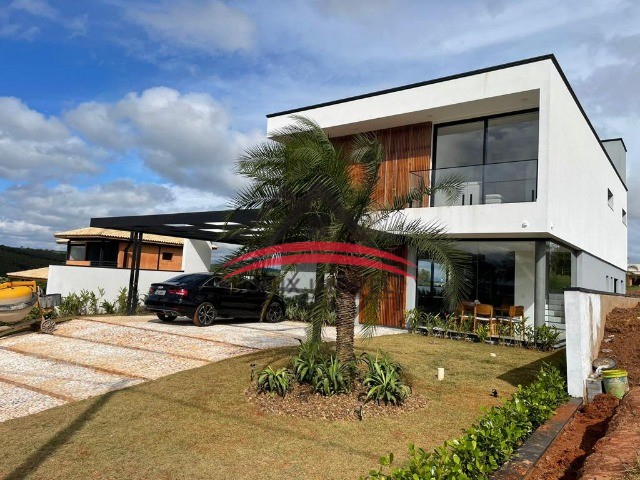 Casa de Condomínio à venda com 4 quartos, 308m² - Foto 1