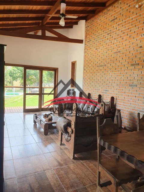 Fazenda à venda com 3 quartos, 2220m² - Foto 17