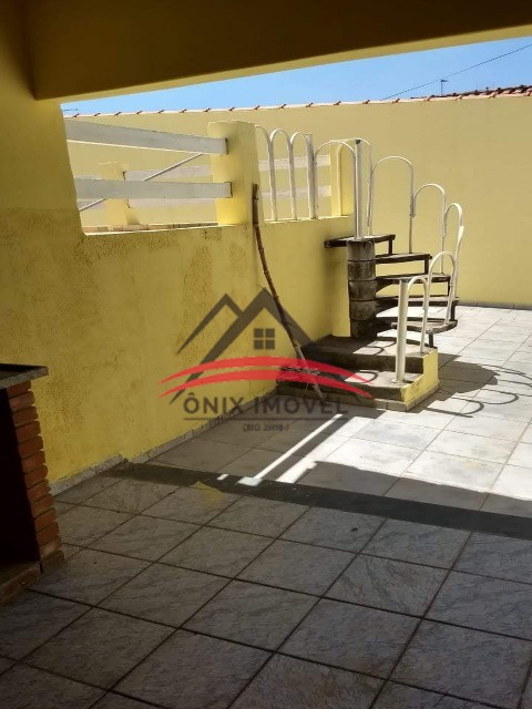 Casa à venda com 3 quartos, 150m² - Foto 4