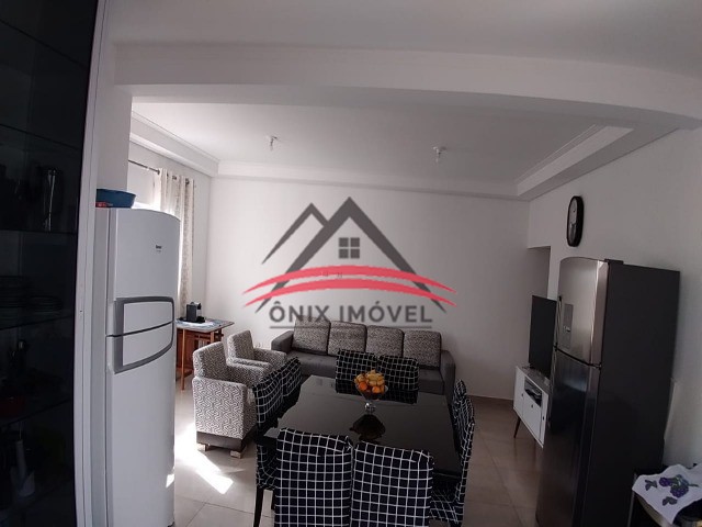 Casa à venda com 3 quartos, 96m² - Foto 9