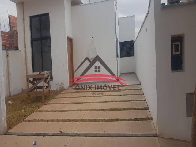 Casa à venda com 3 quartos, 107m² - Foto 17