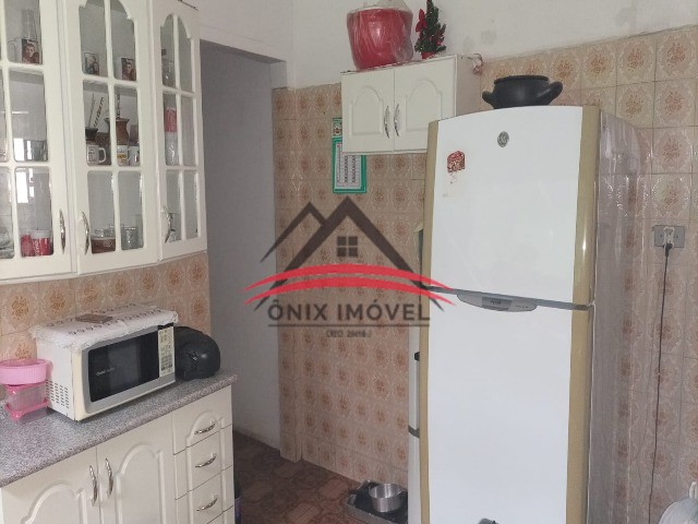 Casa à venda com 2 quartos, 100m² - Foto 5