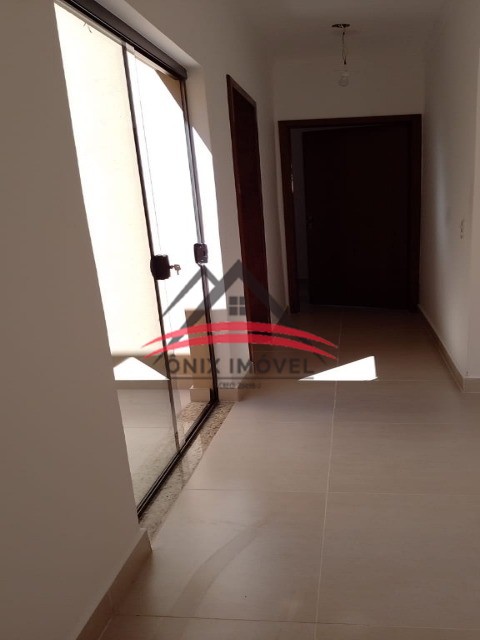 Casa à venda com 3 quartos, 200m² - Foto 10