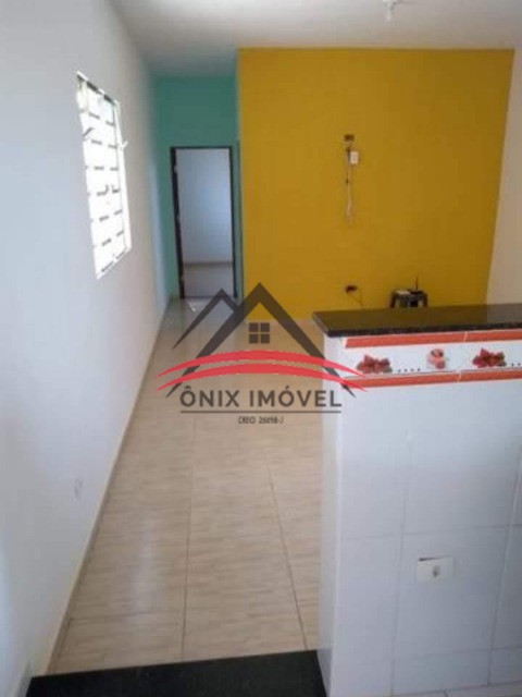 Casa à venda com 1 quarto, 139m² - Foto 2