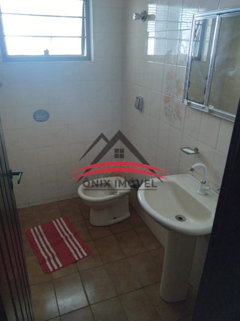 Sobrado à venda com 4 quartos, 240m² - Foto 4