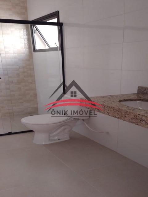 Casa à venda com 3 quartos, 200m² - Foto 7