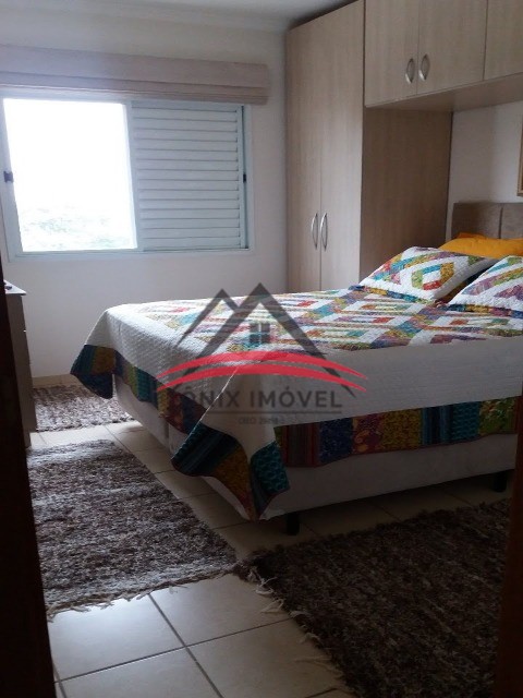 Apartamento à venda com 2 quartos, 100m² - Foto 1