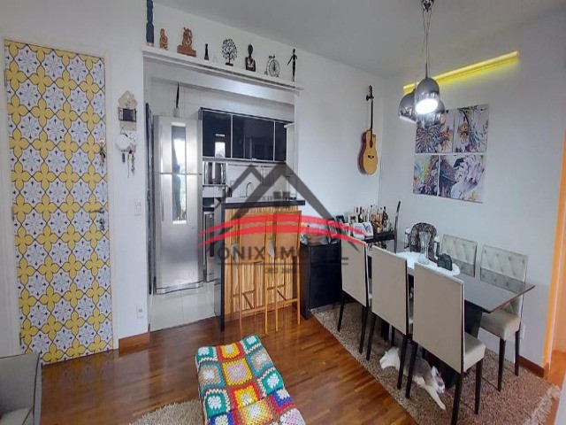 Apartamento à venda com 2 quartos, 86m² - Foto 3