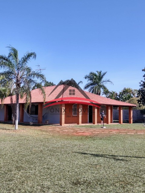 Fazenda à venda com 3 quartos, 2250m² - Foto 13