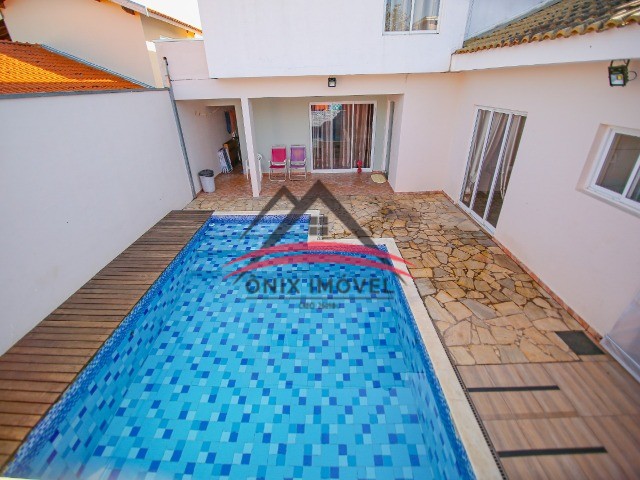 Casa de Condomínio à venda com 3 quartos, 250m² - Foto 7