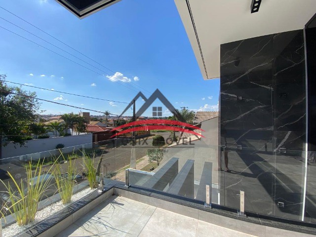 Casa à venda com 3 quartos, 360m² - Foto 8