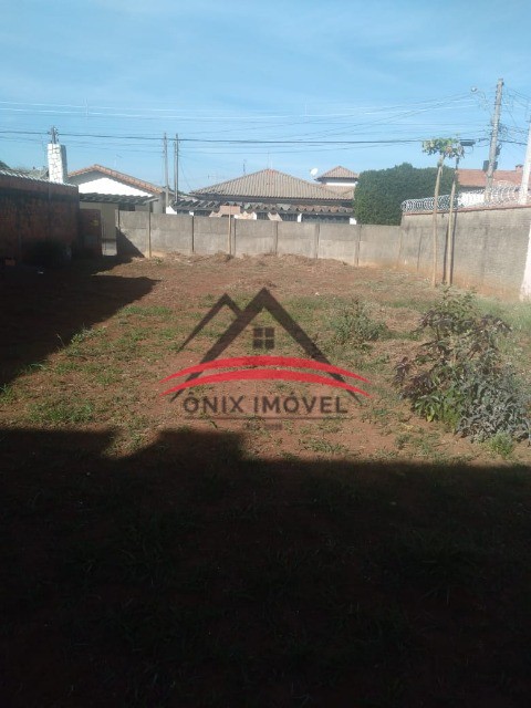 Terreno à venda, 300m² - Foto 1