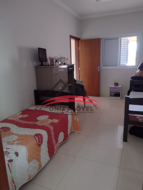 Casa à venda com 2 quartos, 160m² - Foto 4