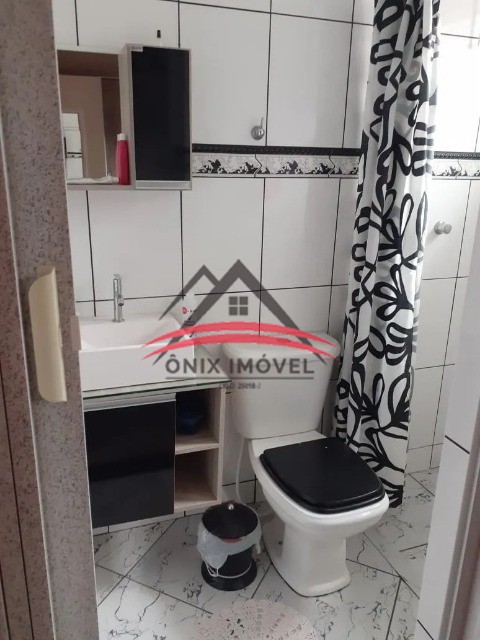 Casa à venda com 2 quartos, 150m² - Foto 5