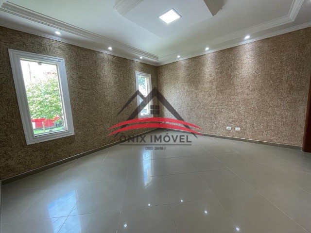 Casa de Condomínio à venda com 3 quartos, 250m² - Foto 4