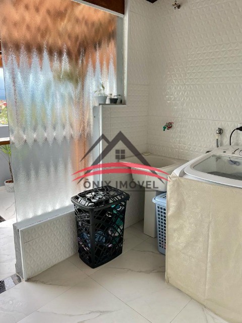 Casa de Condomínio à venda com 4 quartos, 250m² - Foto 8