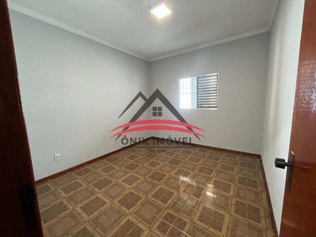 Casa à venda com 2 quartos, 360m² - Foto 10