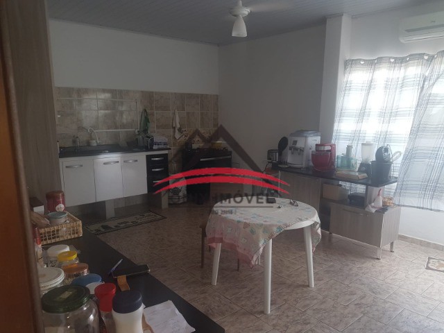 Casa à venda com 3 quartos, 300m² - Foto 12