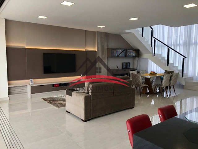 Casa à venda com 3 quartos, 300m² - Foto 4