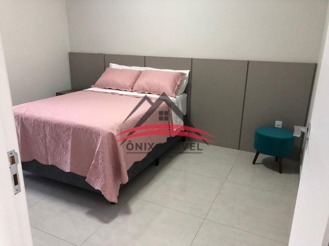 Casa à venda com 3 quartos, 300m² - Foto 17