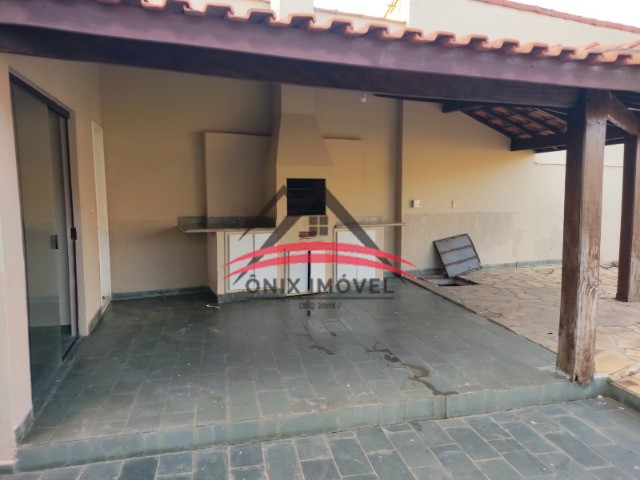 Casa à venda com 2 quartos, 600m² - Foto 16