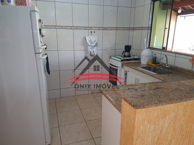 Casa de Condomínio à venda com 3 quartos, 250m² - Foto 5