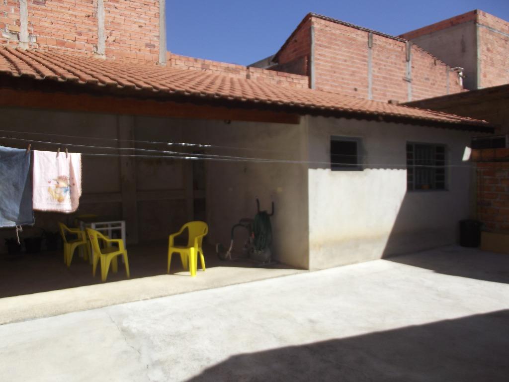 Casa à venda com 2 quartos, 250m² - Foto 10