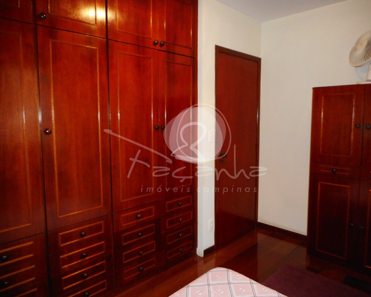 Apartamento à venda com 3 quartos, 95m² - Foto 9