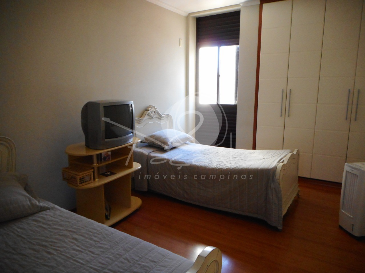 Apartamento à venda com 4 quartos, 216m² - Foto 21