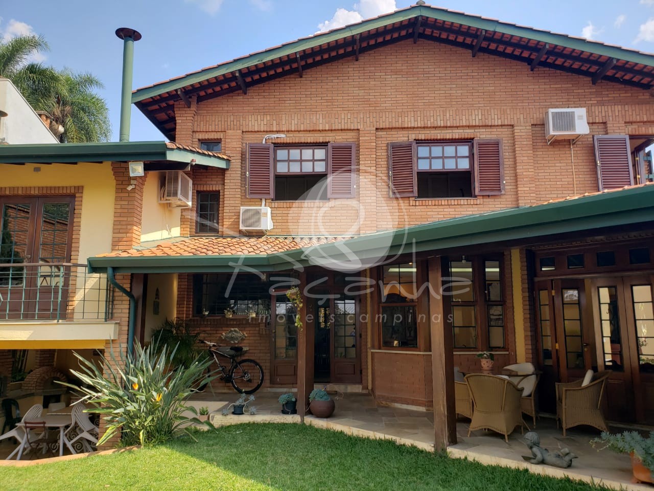 Casa de Condomínio à venda com 4 quartos, 374m² - Foto 1