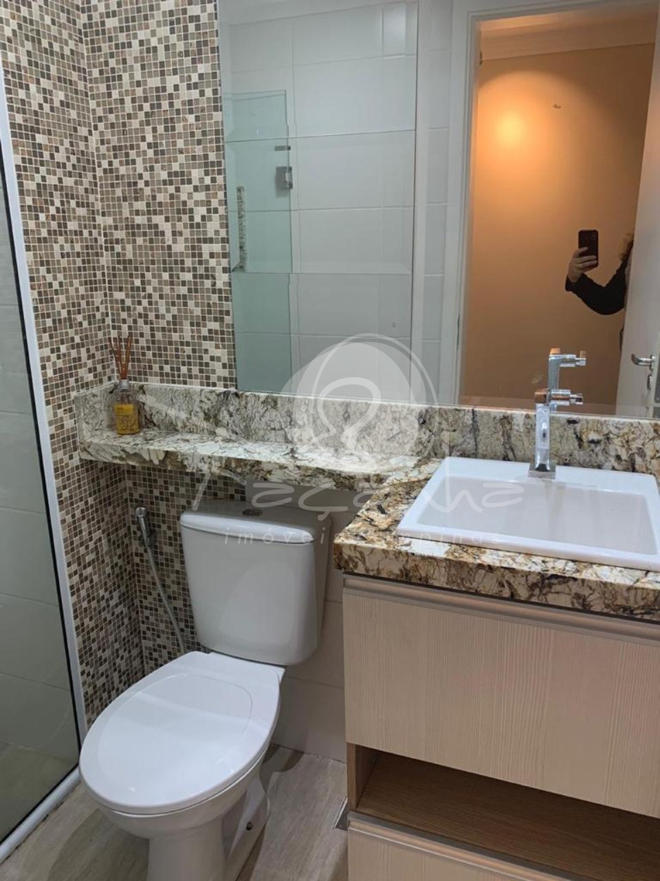 Apartamento à venda com 2 quartos, 64m² - Foto 18