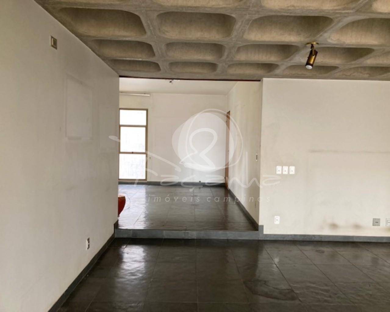 Apartamento à venda com 3 quartos, 208m² - Foto 5