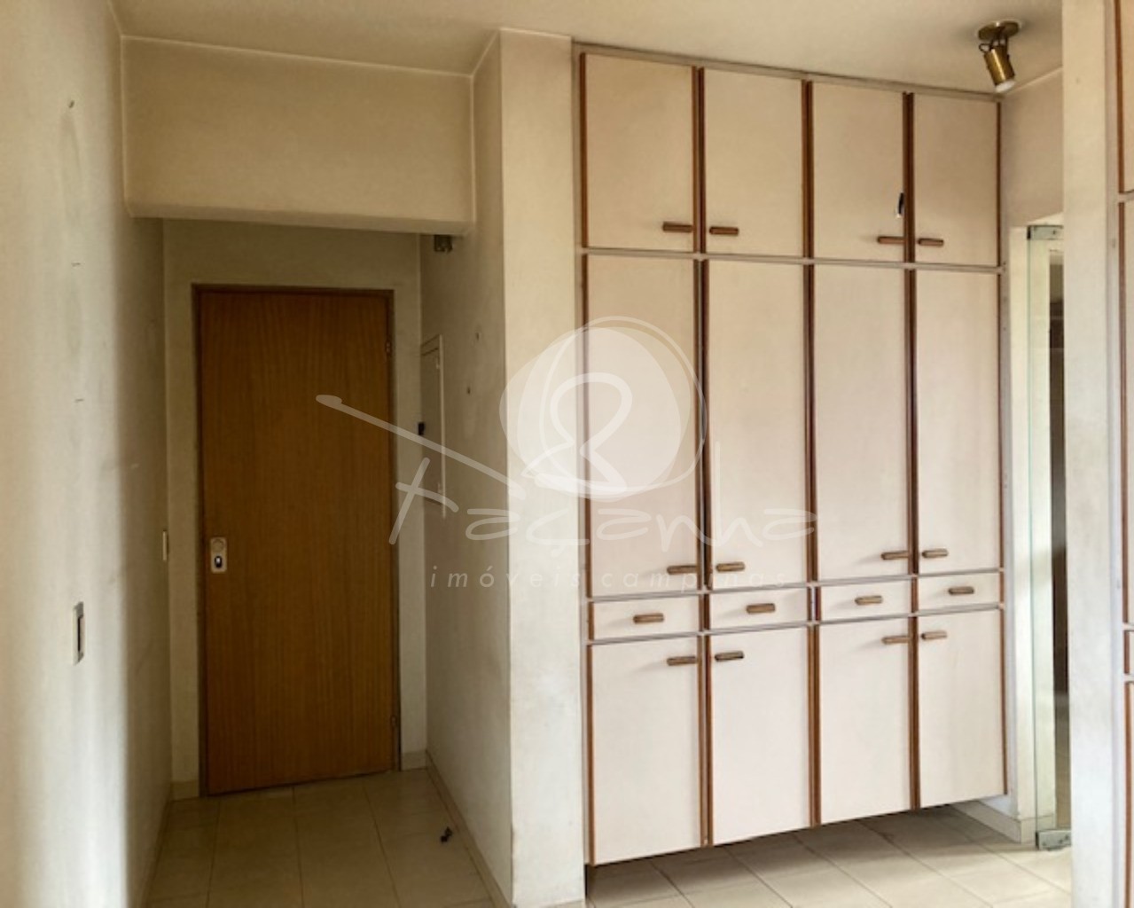 Apartamento à venda com 3 quartos, 208m² - Foto 29