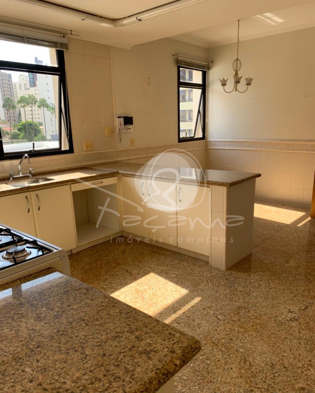 Apartamento à venda com 4 quartos, 235m² - Foto 29