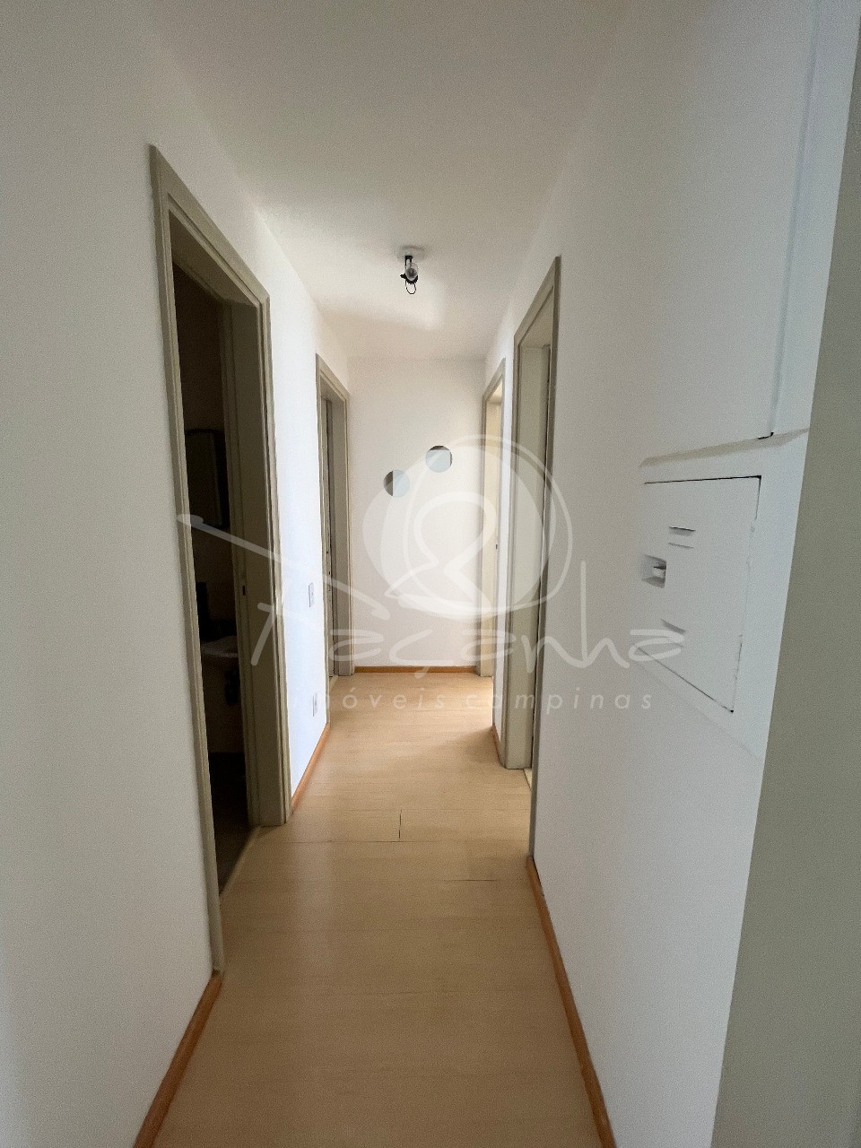 Apartamento à venda com 3 quartos, 105m² - Foto 3