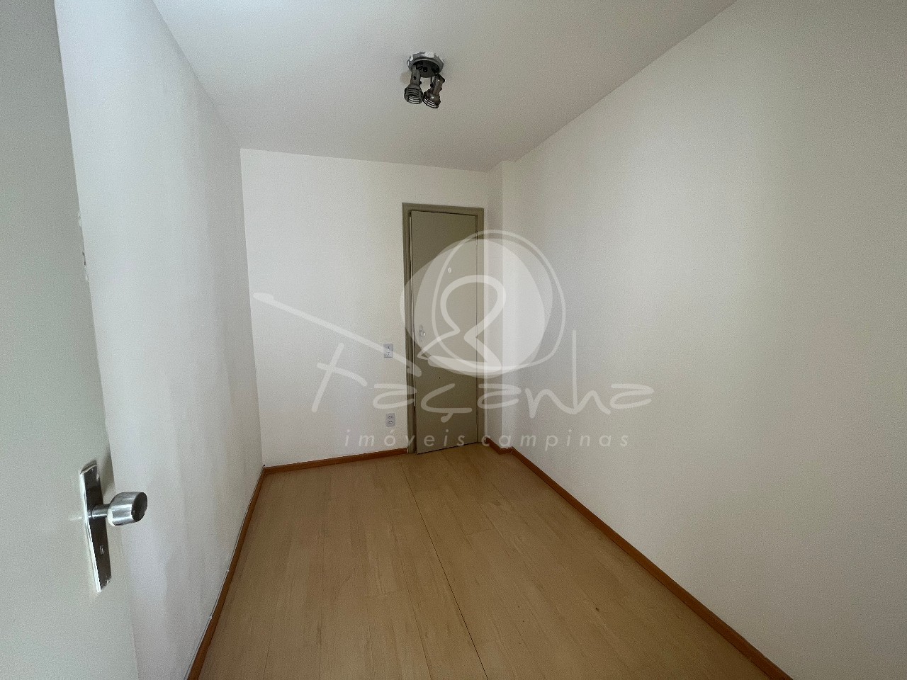 Apartamento à venda com 3 quartos, 105m² - Foto 5