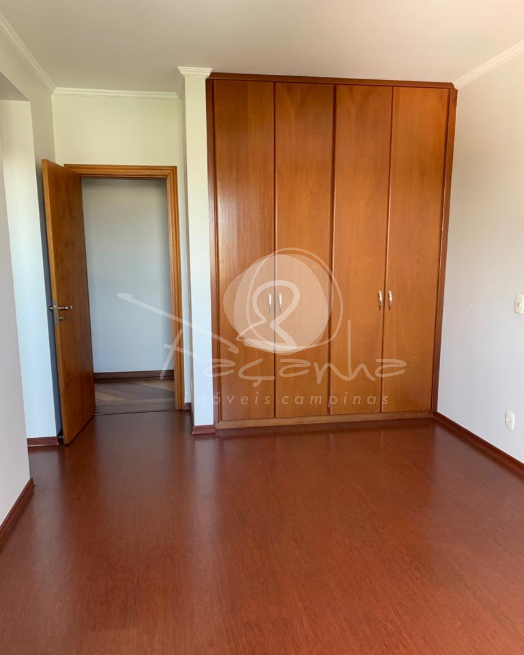 Apartamento à venda com 4 quartos, 235m² - Foto 18