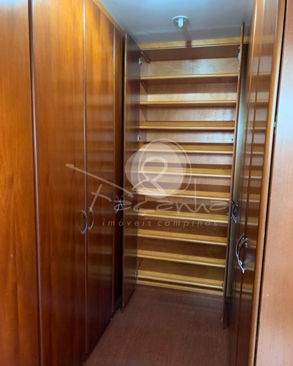 Apartamento à venda com 4 quartos, 235m² - Foto 23