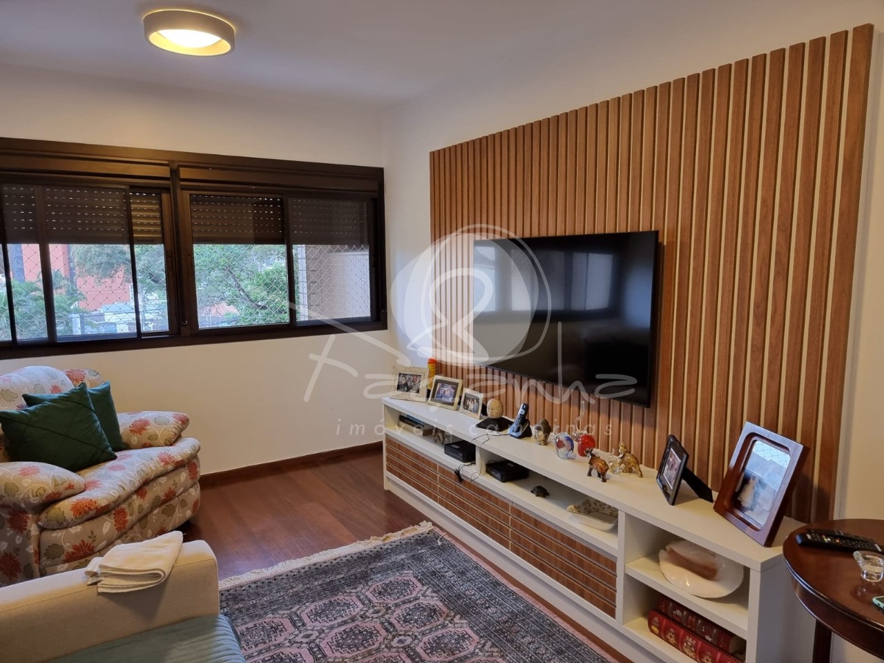 Apartamento à venda com 4 quartos, 237m² - Foto 8