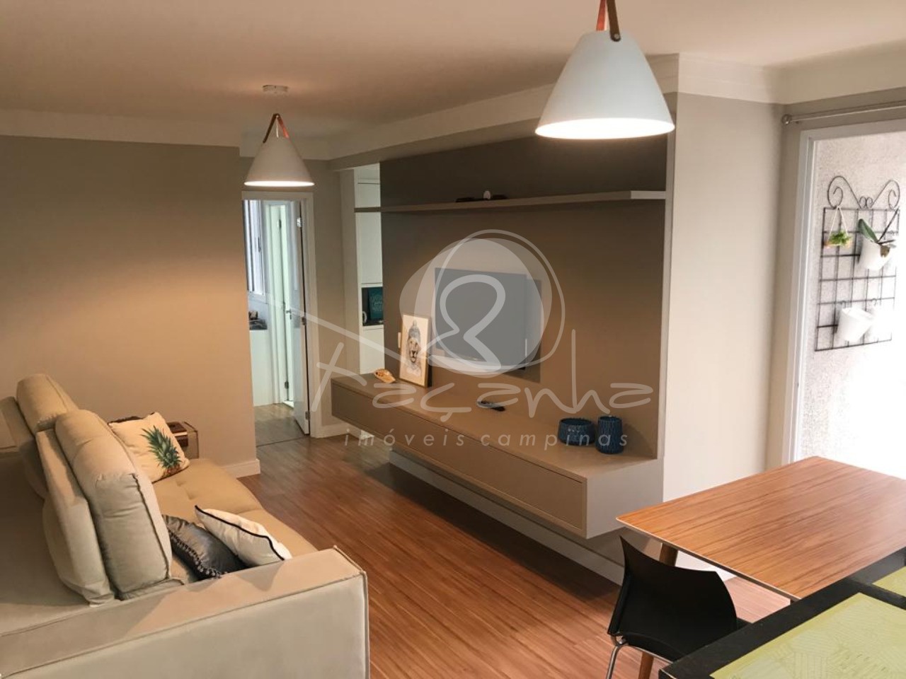 Apartamento à venda com 2 quartos, 56m² - Foto 1