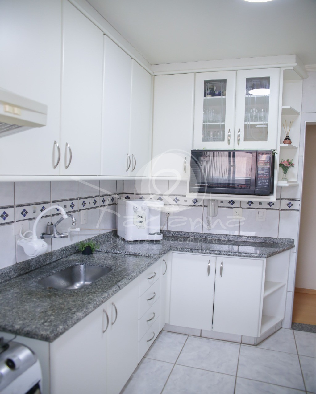 Apartamento à venda com 2 quartos, 64m² - Foto 22