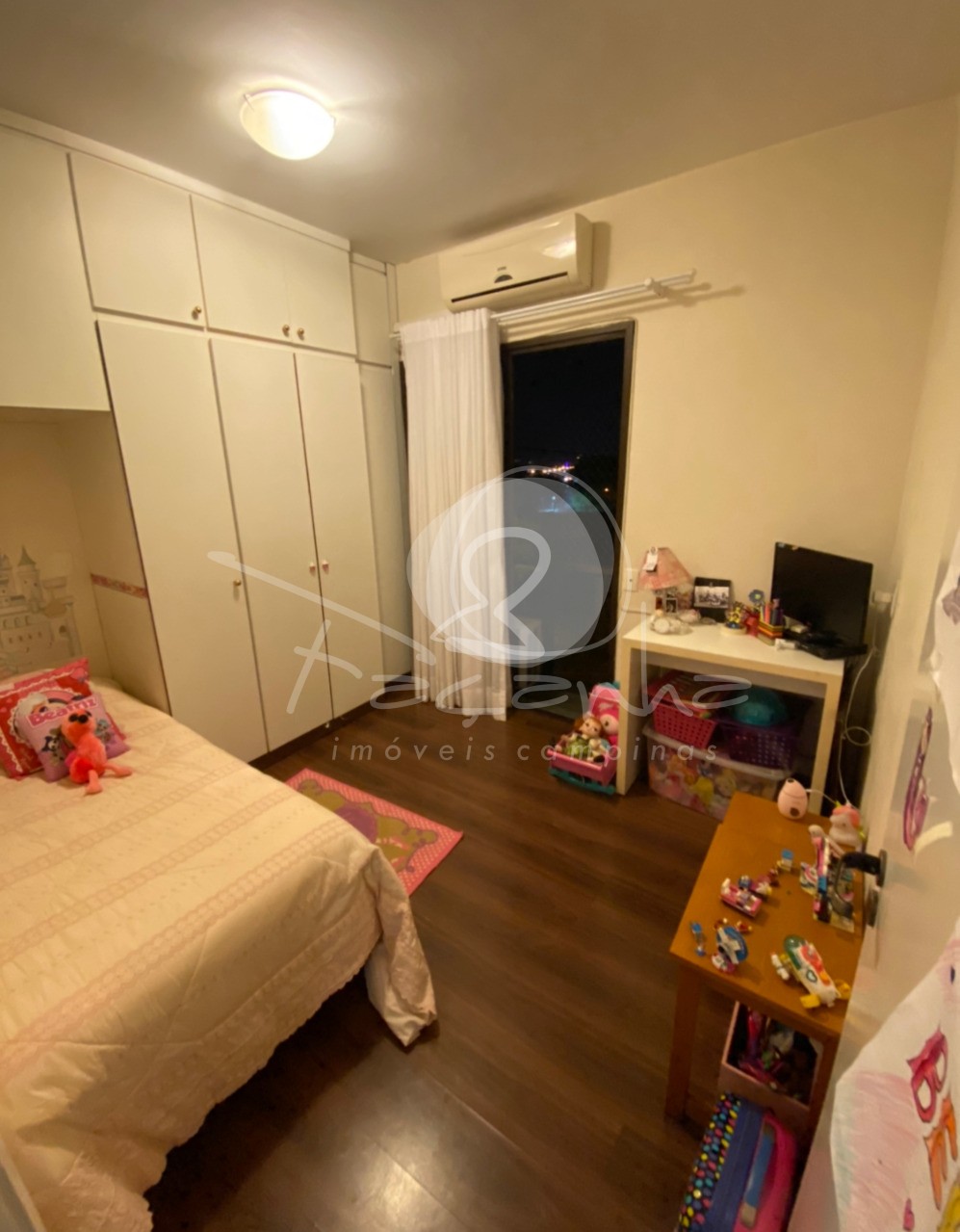 Apartamento à venda com 3 quartos, 118m² - Foto 2