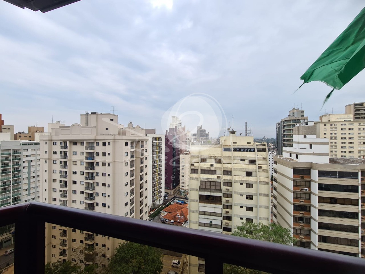 Apartamento à venda com 3 quartos, 146m² - Foto 4