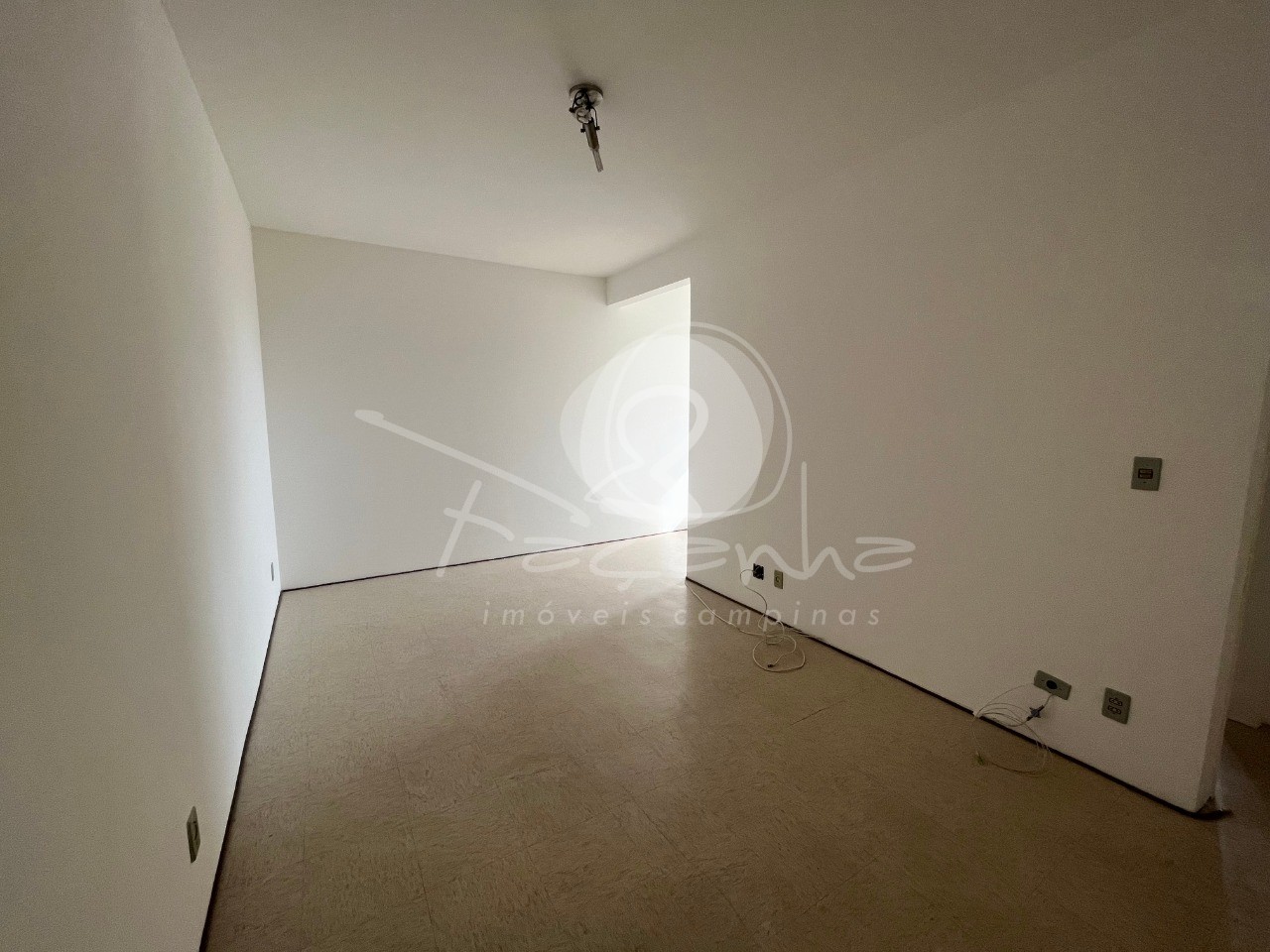 Apartamento à venda com 1 quarto, 60m² - Foto 1