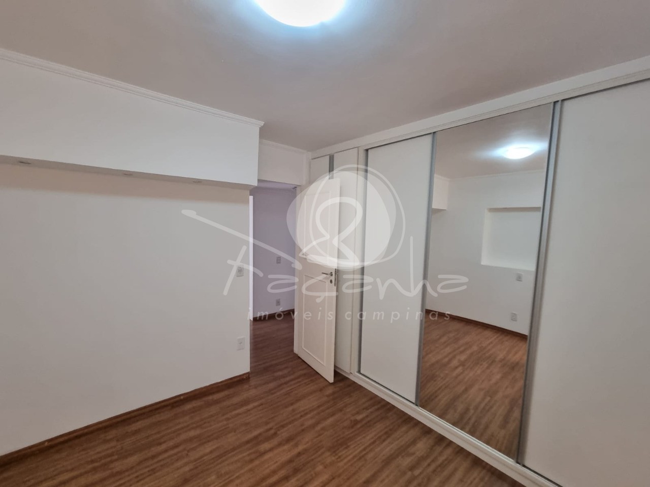 Apartamento à venda com 3 quartos, 110m² - Foto 9