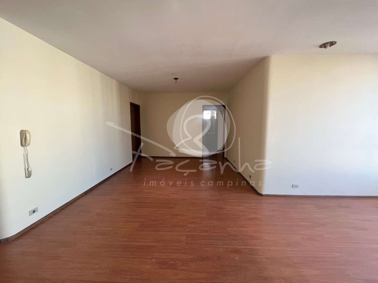 Apartamento à venda com 3 quartos, 145m² - Foto 3