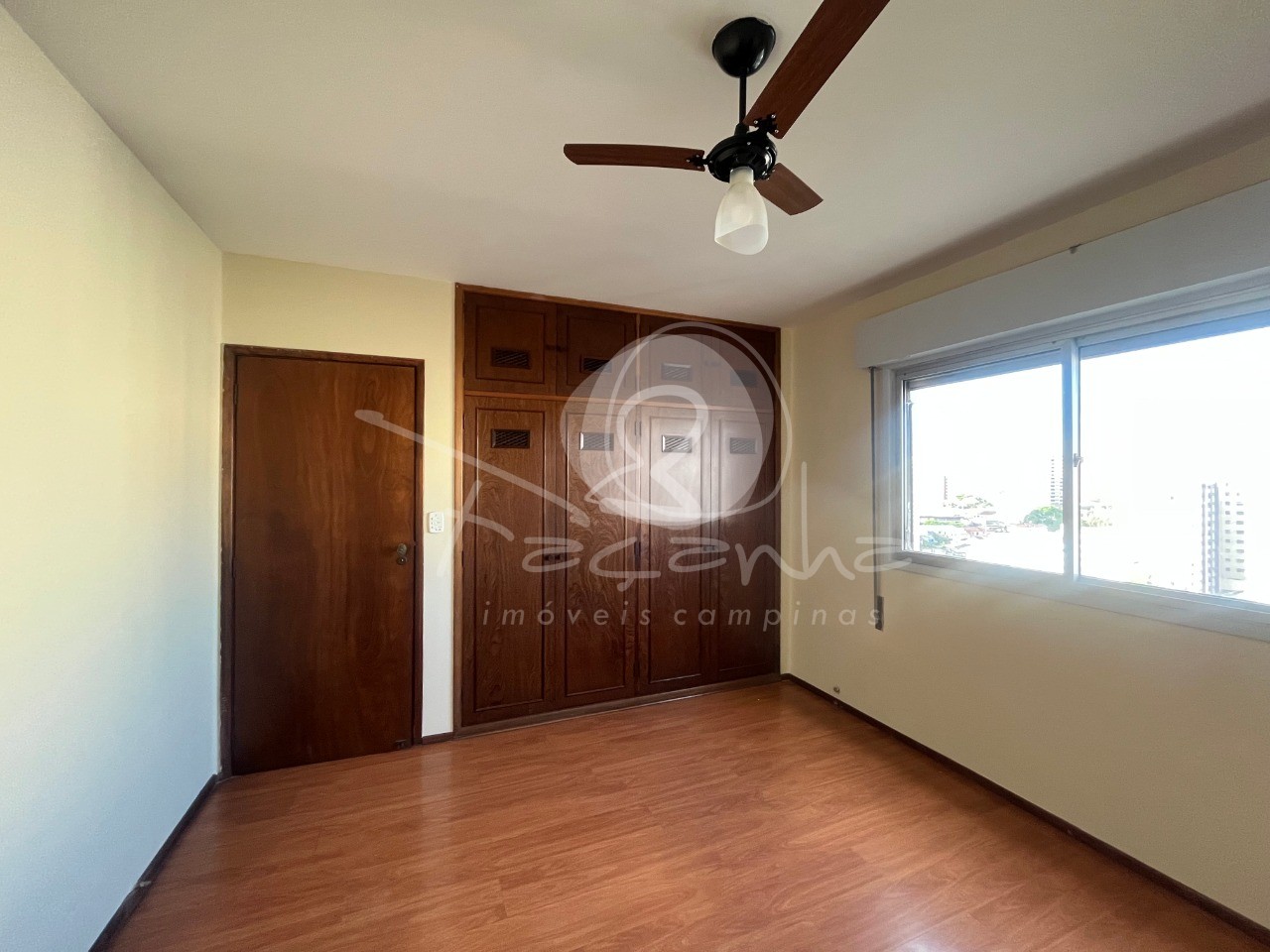 Apartamento à venda com 3 quartos, 145m² - Foto 7