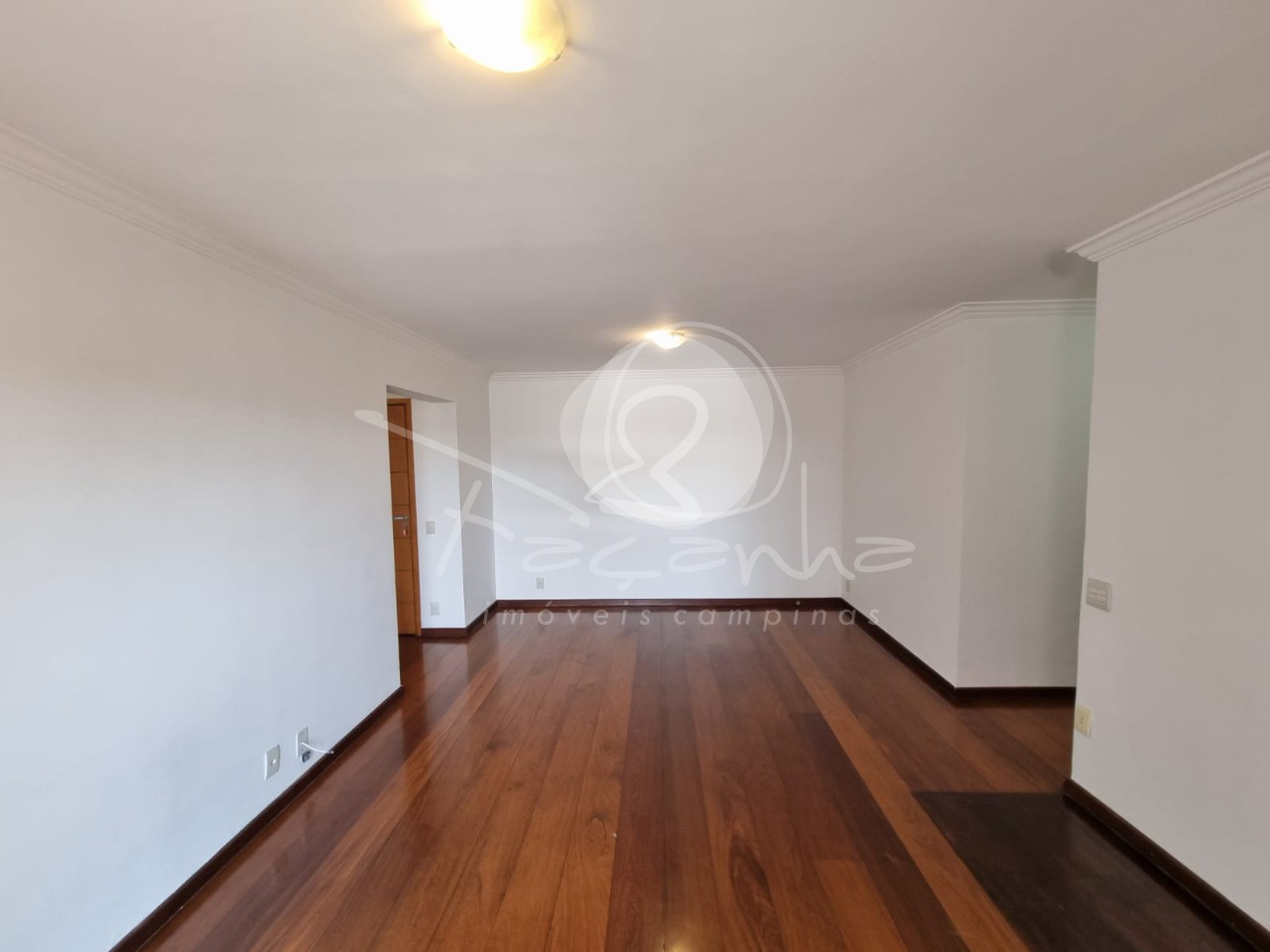 Apartamento à venda com 3 quartos, 110m² - Foto 3